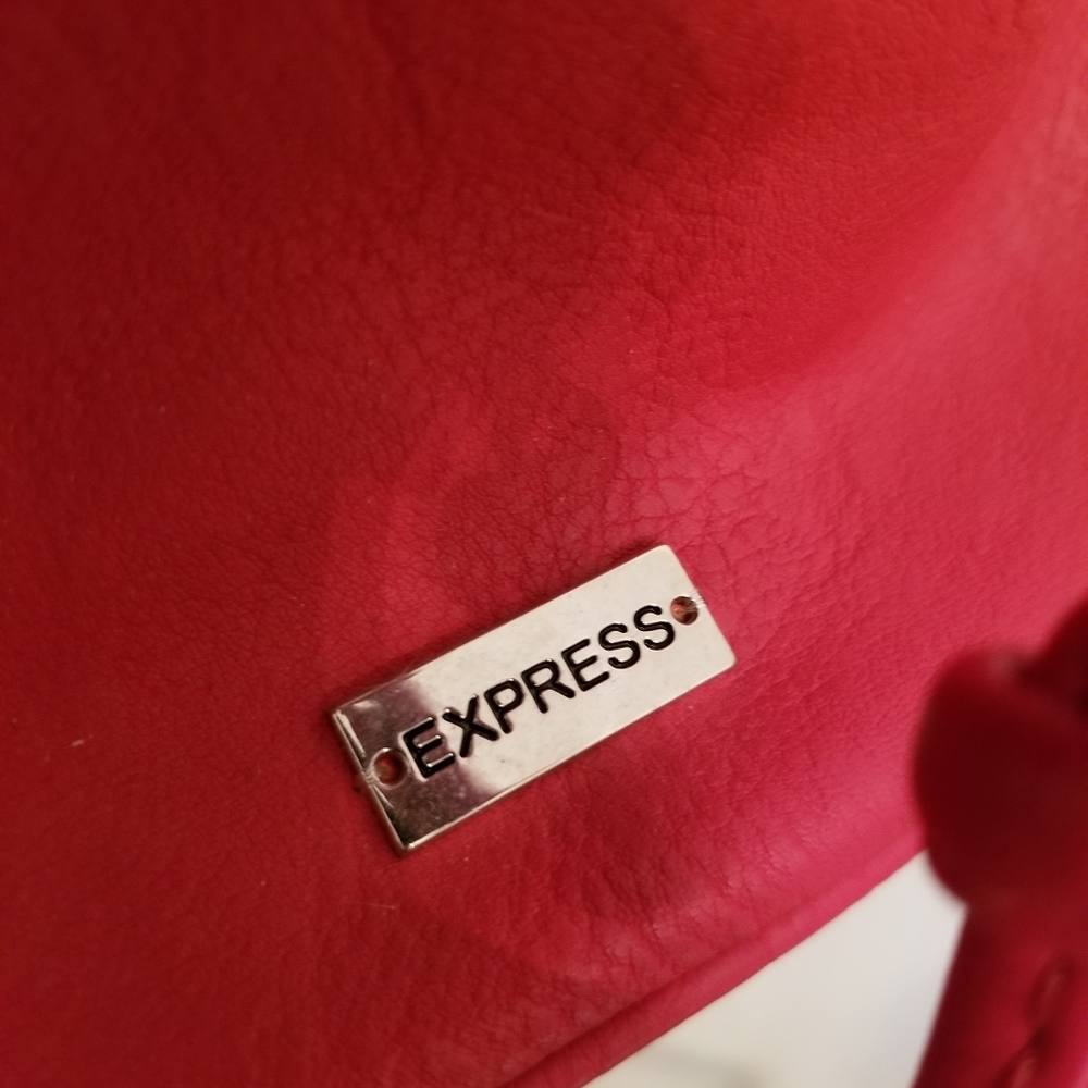 Express Red Handbag - Picture 3 of 6